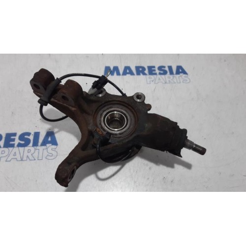 Peugeot - 308 - Fusee links-voor