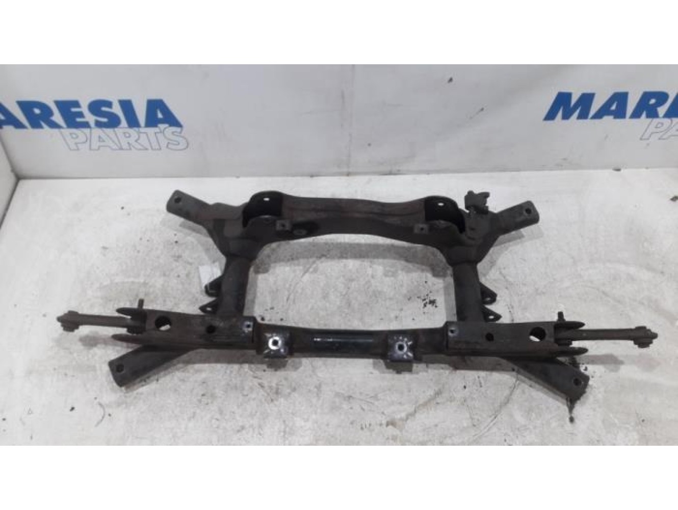 Peugeot - 4007 - Rear support beam