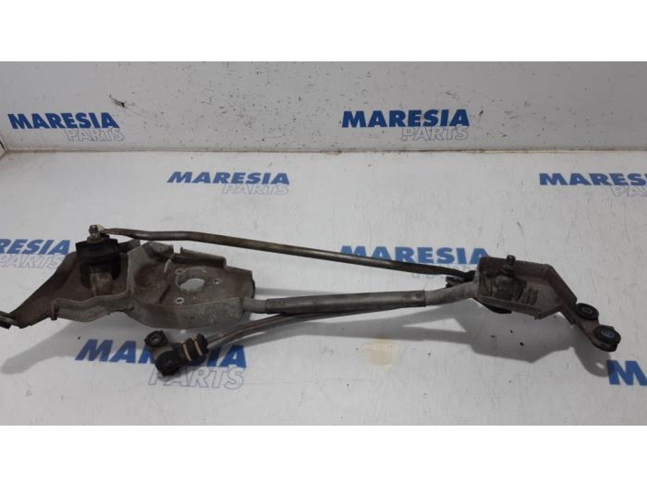 Peugeot - 4007 - Wiper mechanism