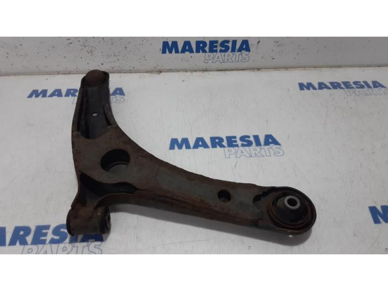 Peugeot - 4007 - Front lower wishbone, left
