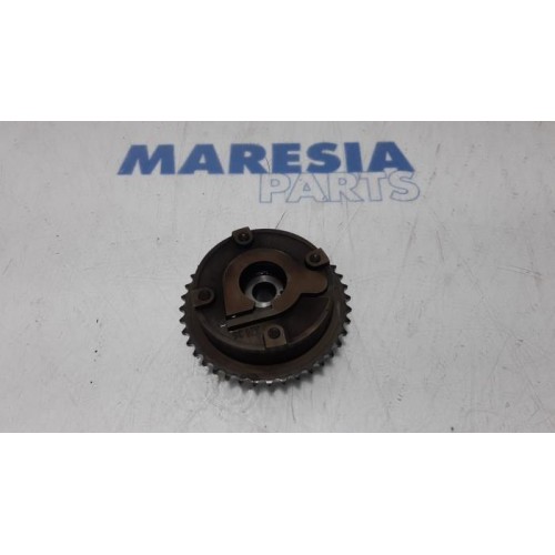Peugeot - 207 - Camshaft sprocket