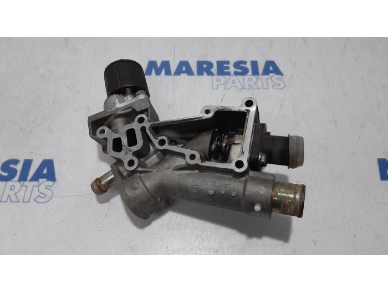 Citroen - C5 - Thermostat housing