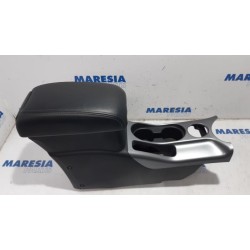 Peugeot - 4007 - Middle console