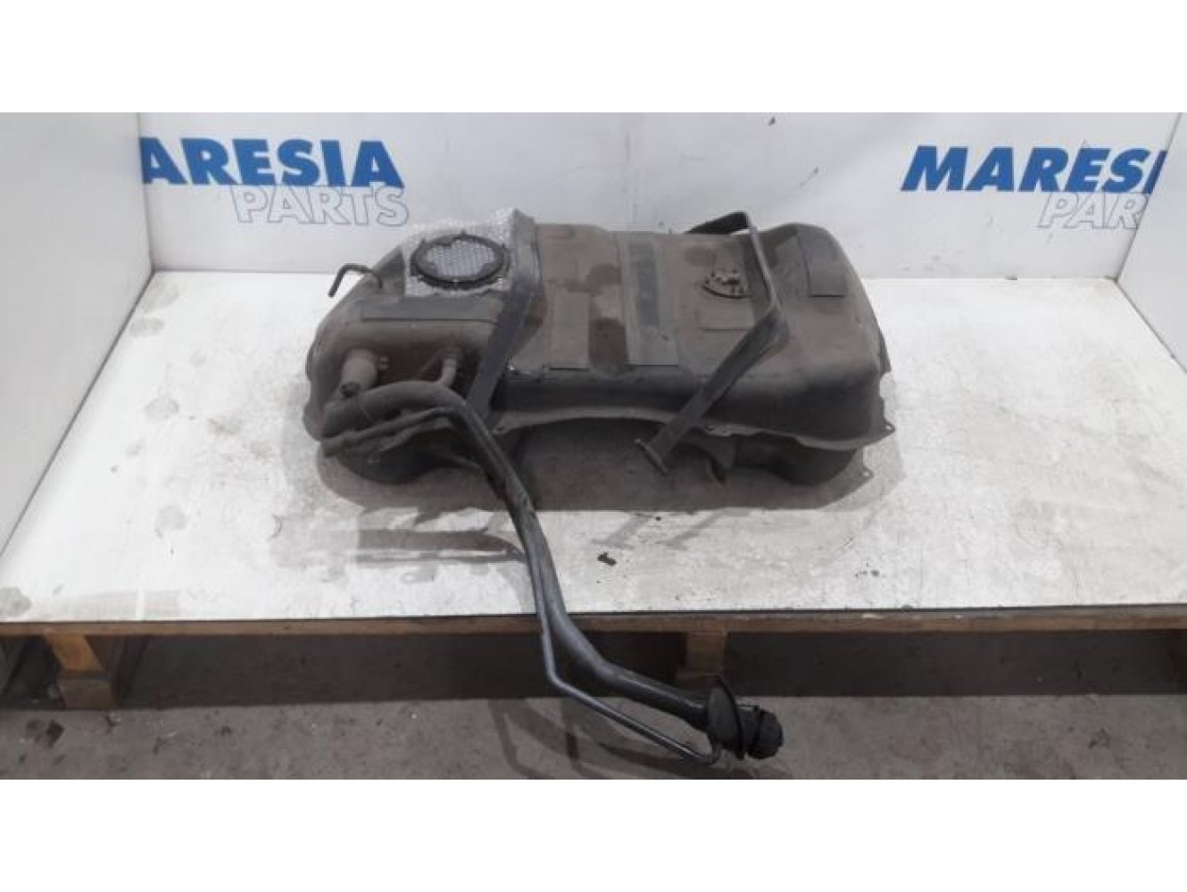 Peugeot - 4007 - Tank