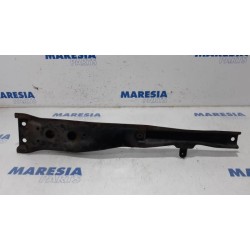 Peugeot - 4007 - Engine mount