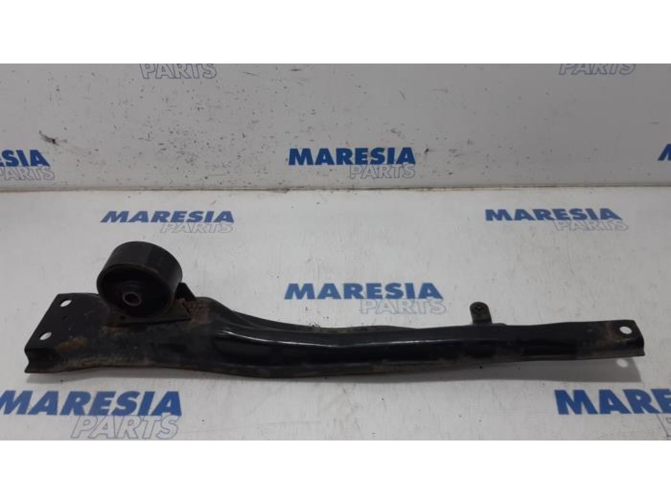 Peugeot - 4007 - Engine mount
