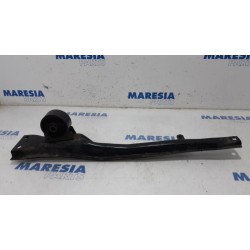 Peugeot - 4007 - Engine mount