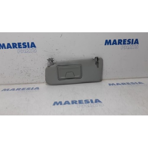 Peugeot - 4007 - Sun visor