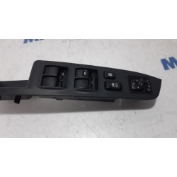 Peugeot - 4007 - Multi-functional window switch