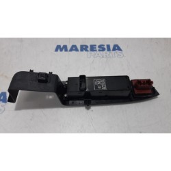 Peugeot - 4007 - Multi-functional window switch
