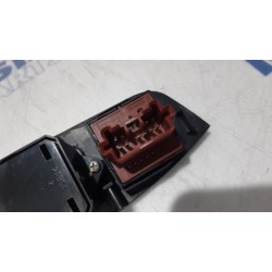 Peugeot - 4007 - Multi-functional window switch