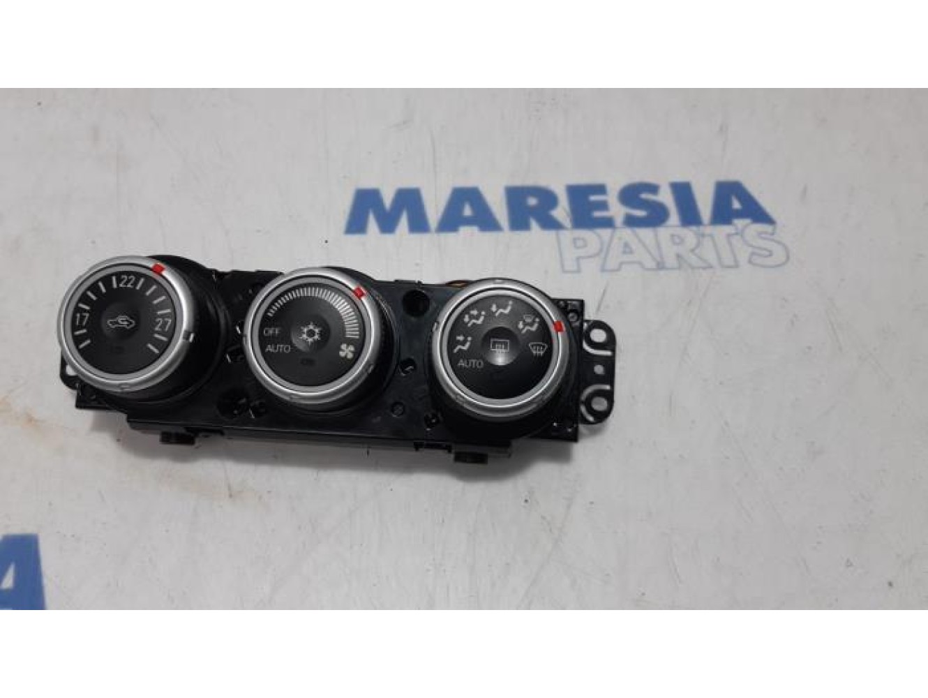 Peugeot - 4007 - Panneau de commandes chauffage