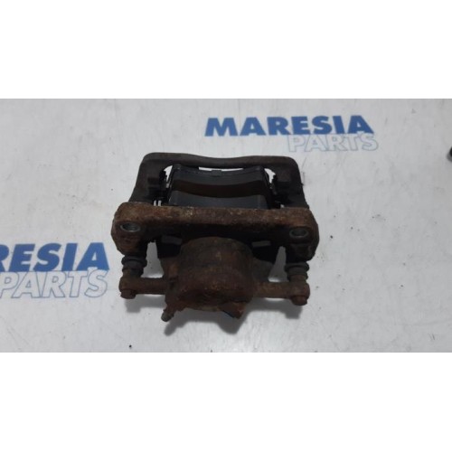 Renault - Kangoo - Front brake calliper, right