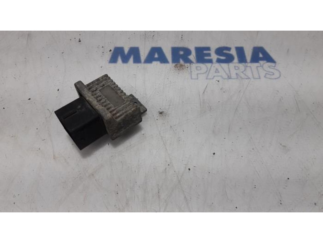 Renault - Kangoo - Glow plug relay