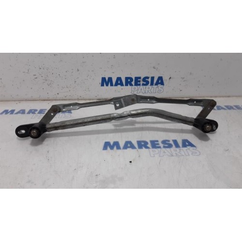 Alfa Romeo - 159 - Wiper mechanism