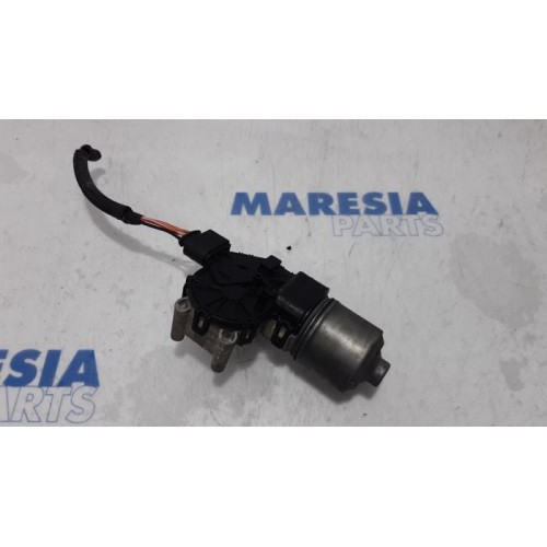 Alfa Romeo - 159 - Front wiper motor