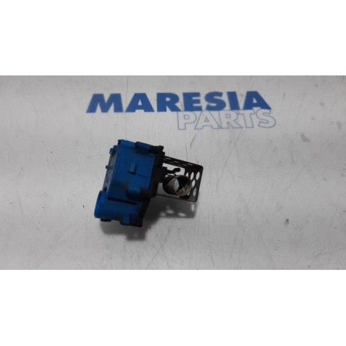 Peugeot - 308 - Cooling fan resistor