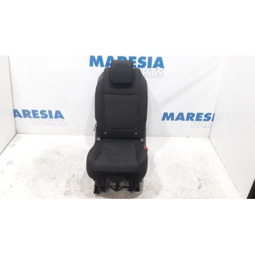 Peugeot - 5008 - Sitz hinten