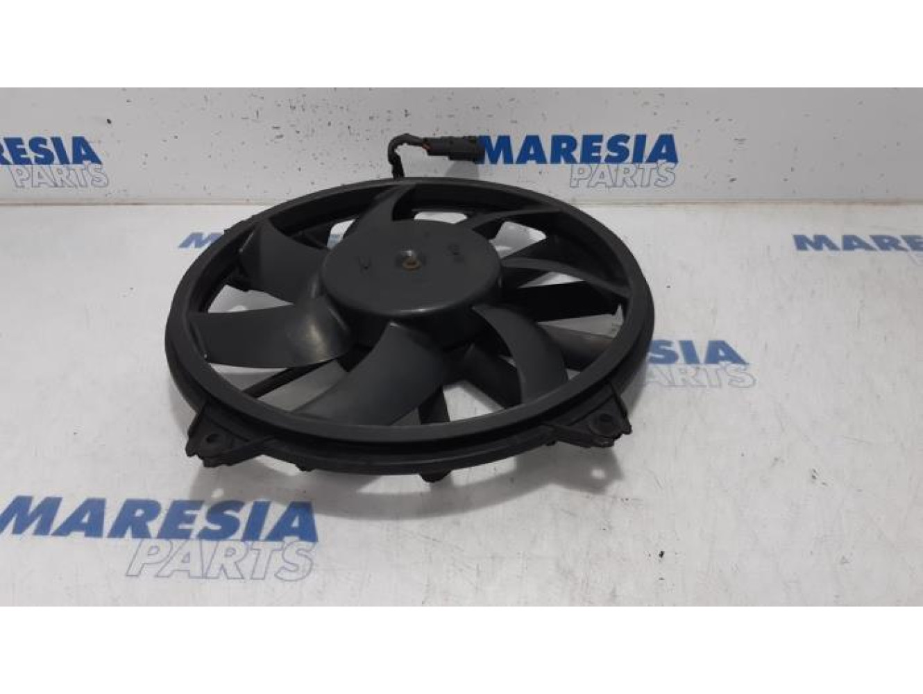 Peugeot - 5008 - Fan motor