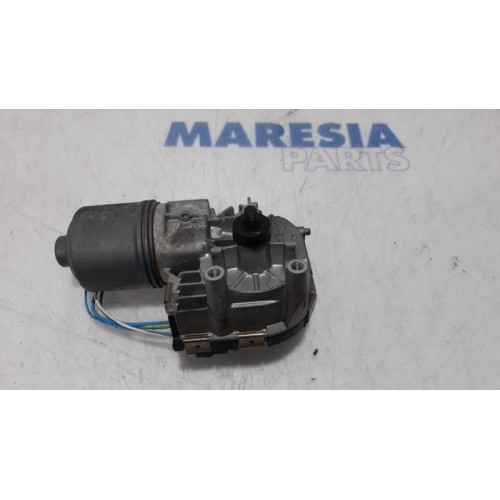 Peugeot - 5008 - Front wiper motor