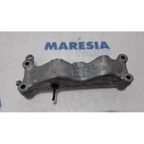 Peugeot - 308 - Engine mount