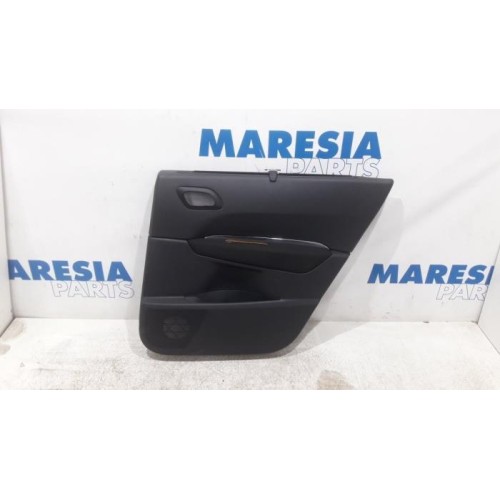 Peugeot - 5008 - Front door trim 4-door, right