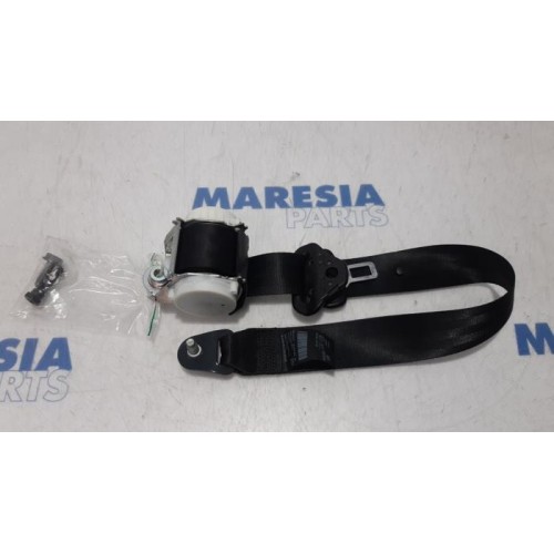 Peugeot - 5008 - Rear seatbelt, right