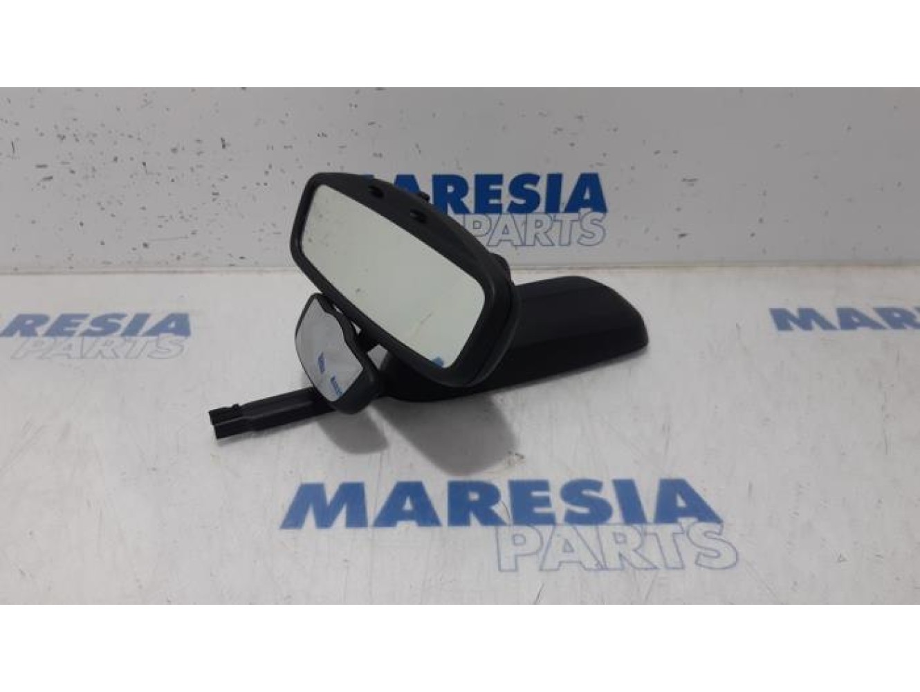 Peugeot - 5008 - Rear view mirror