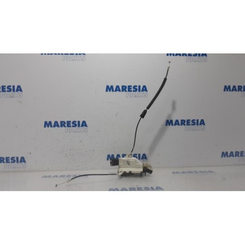 Peugeot - 5008 - Door lock mechanism 4-door, front left