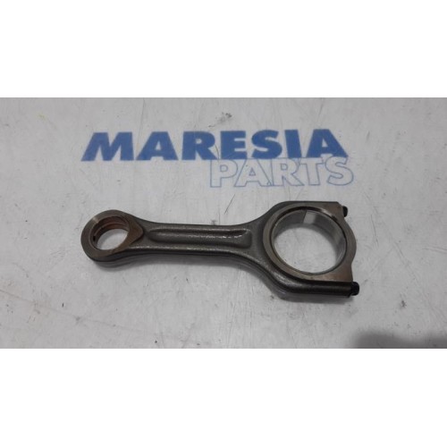 Citroen - C4 Aircross - Connecting rod
