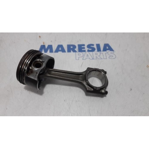 Alfa Romeo - Mito - Piston