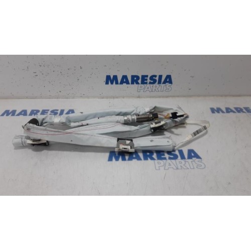 Peugeot - 208 - Airbag hemel links