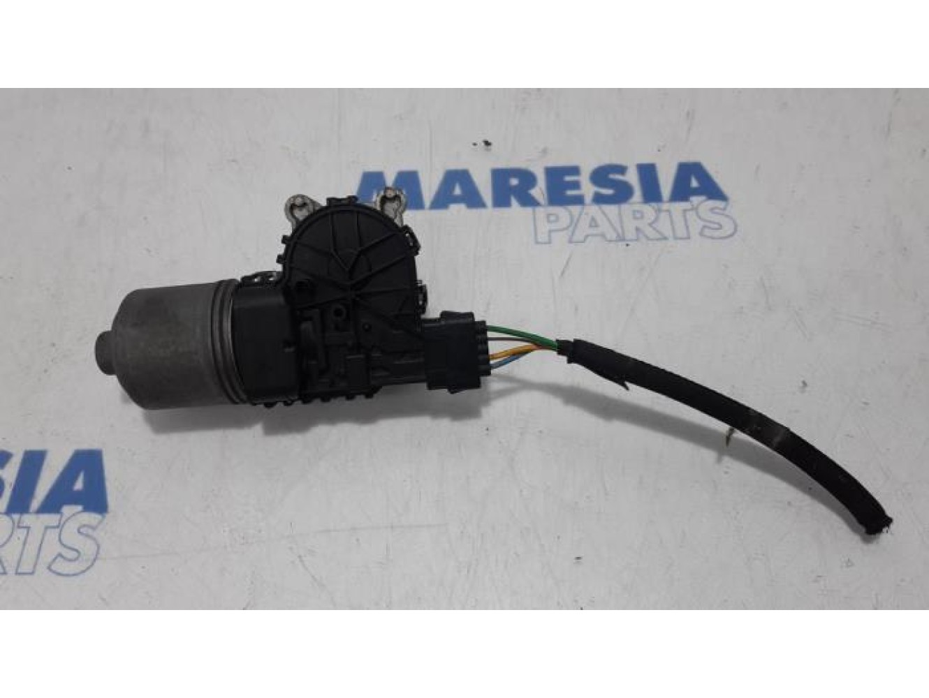 Peugeot - 208 - Front wiper motor