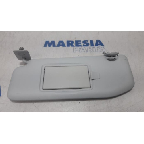 Peugeot - 208 - Sun visor