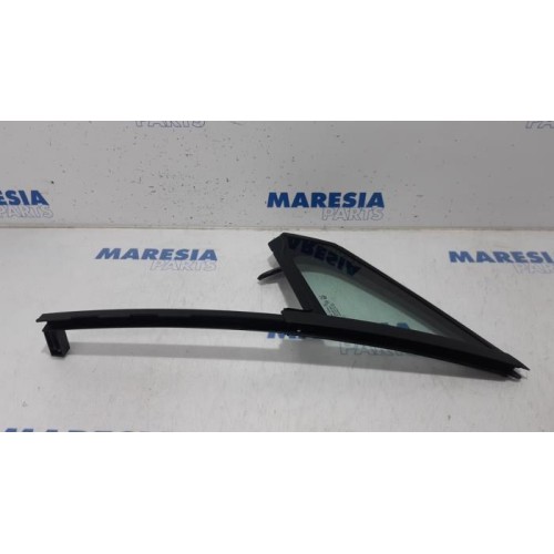 Peugeot - 208 - Dreieckfenster links vorne