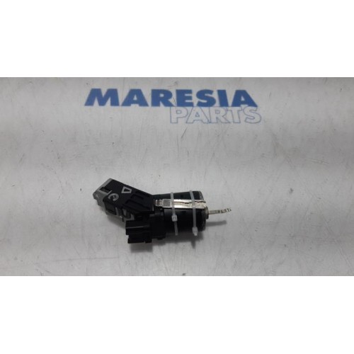 Peugeot - 208 - Ignition lock + key