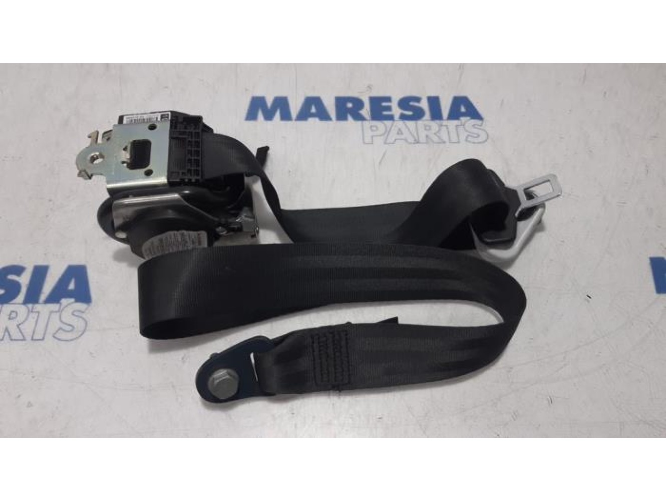 Peugeot - 208 - Front seatbelt, right