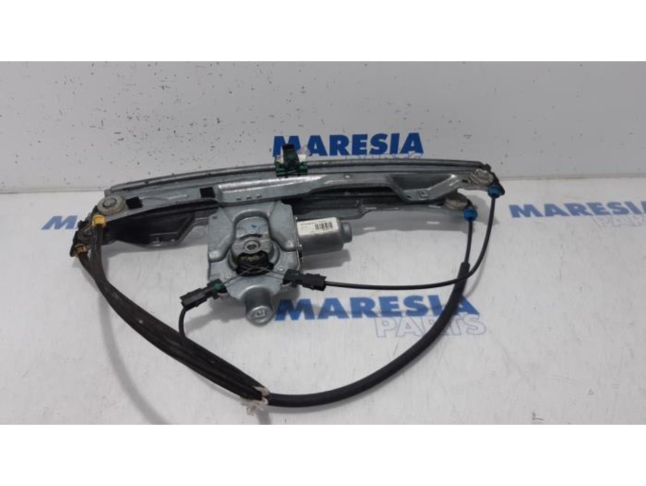 Renault - Clio - Window mechanism 2-door, front right