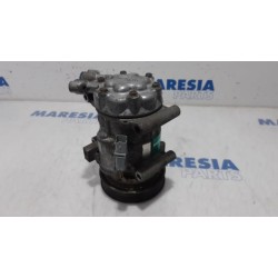 Renault - Clio - Air conditioning pump