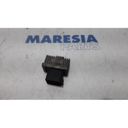 Renault - Clio - Glow plug relay