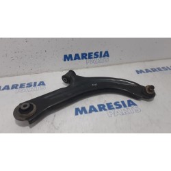 Renault - Clio - Front lower wishbone, right