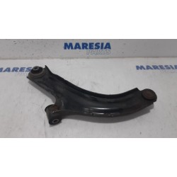 Renault - Clio - Front lower wishbone, right