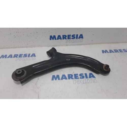 Renault - Clio - Front lower wishbone, right