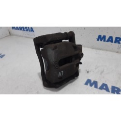 Renault - Clio - Front brake calliper, left
