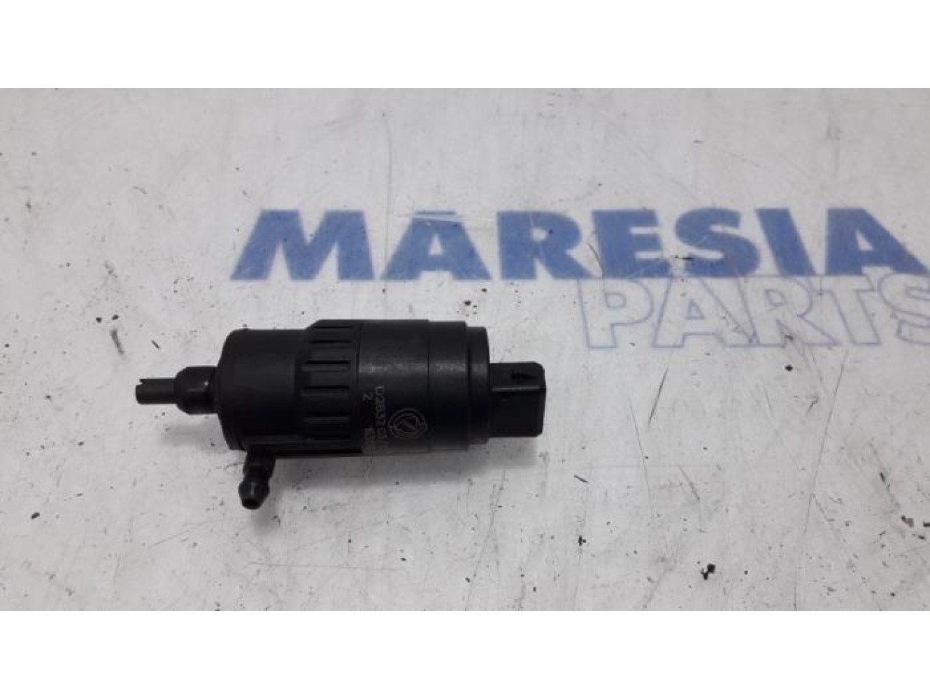 Fiat - 500 - Scheibensprüherpumpe vorne