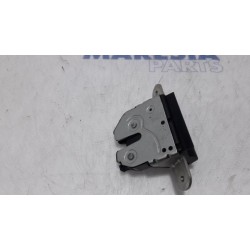 Fiat - 500 - Tailgate lock mechanism