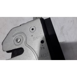 Fiat - 500 - Tailgate lock mechanism
