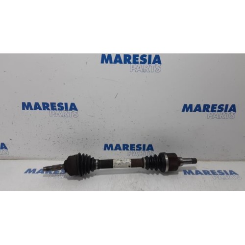 Peugeot - 206 - Front drive shaft, left