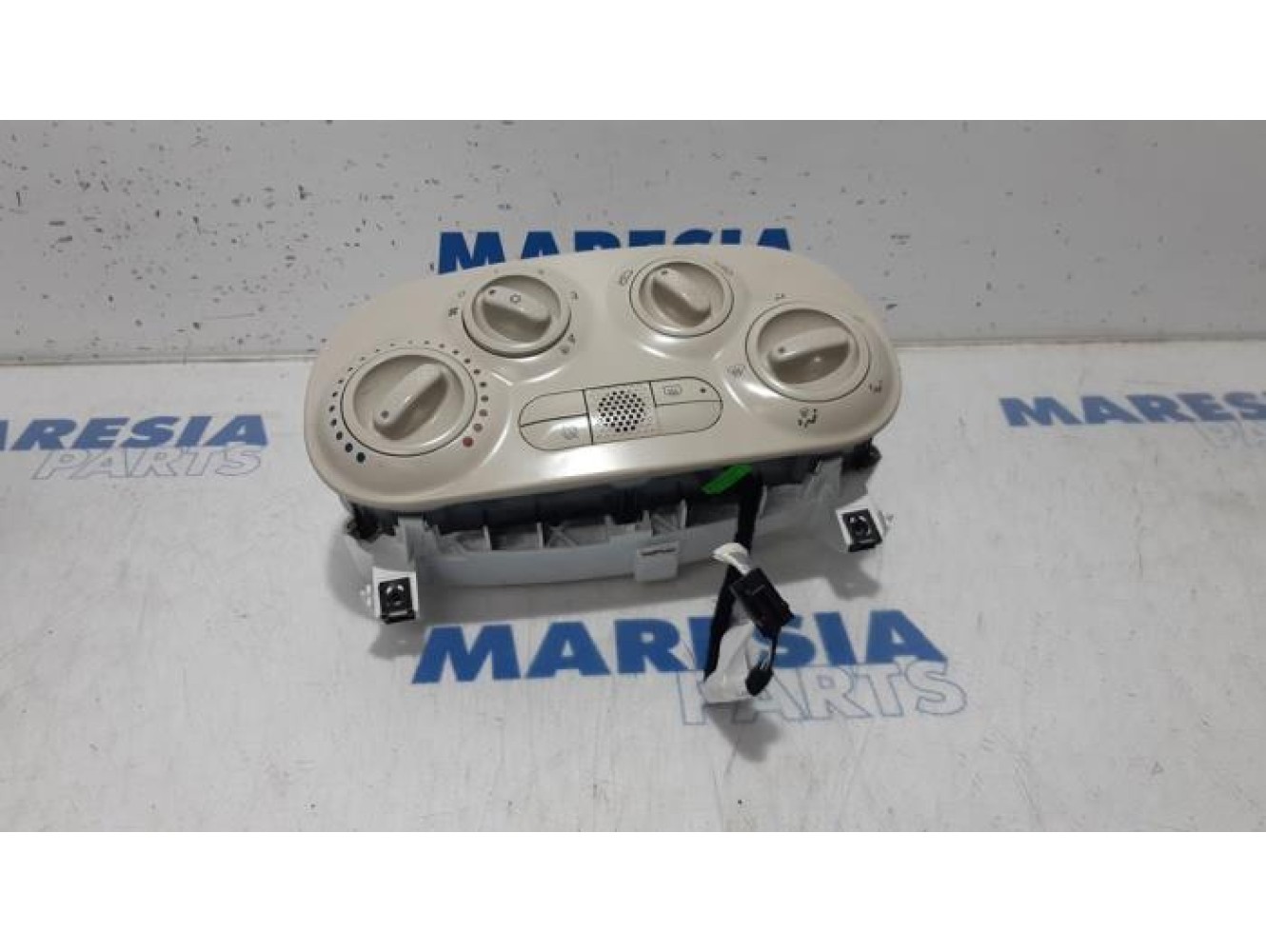 Fiat - 500 - Heater control panel