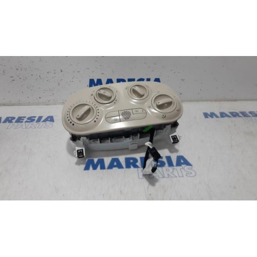 Fiat - 500 - Heater control panel